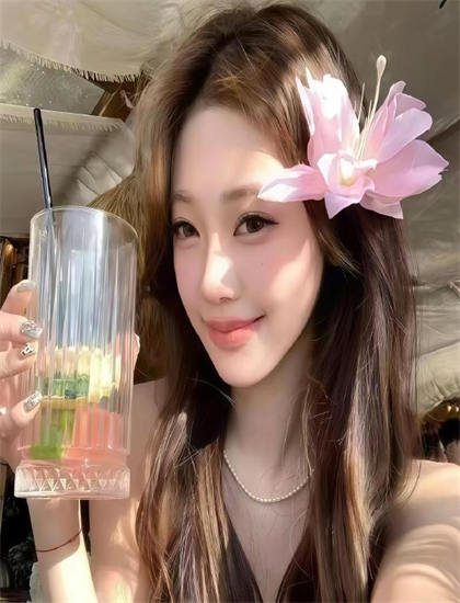 弗兰克和洛拉不同结局版本比较：导演剪辑版差异分析，票房冠军